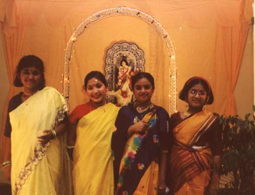 saraswati_2.jpg (26565 bytes)